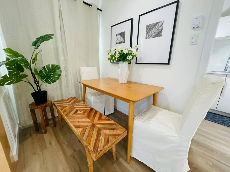 Stylish Cozy One Bedroom Studio With Free Parking Victoria Eksteriør bilde